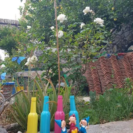 Guenes Butik Datca Guest house